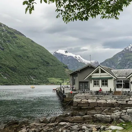 Kalvatn Turistsenter Campsite Fyrde