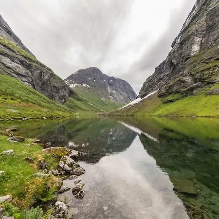Kalvatn Turistsenter *